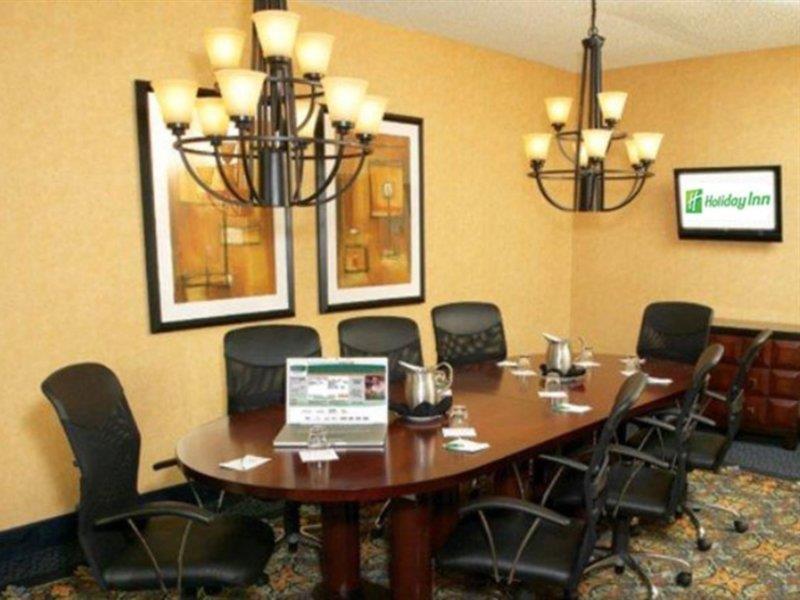 Express Market Center By Ihg Dallas