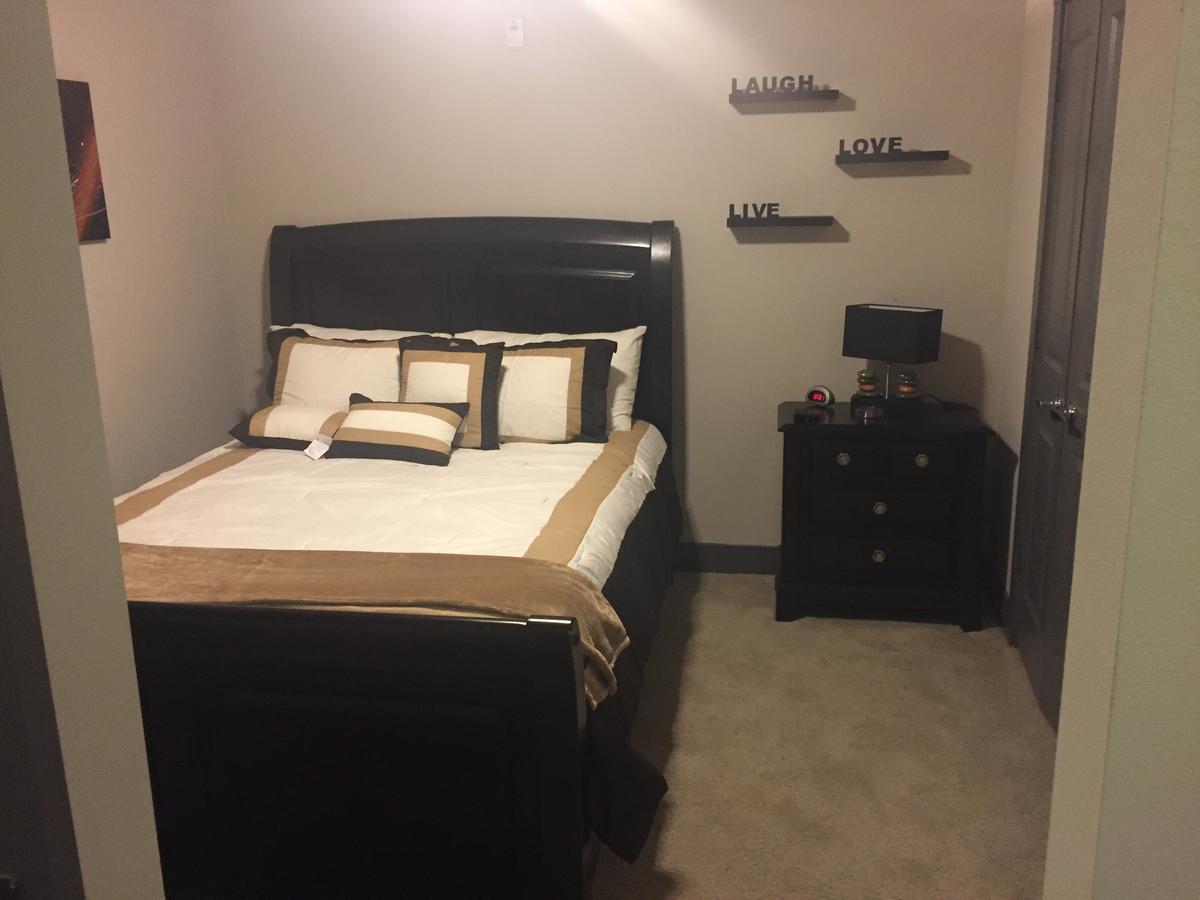 Executive Posh Apartment