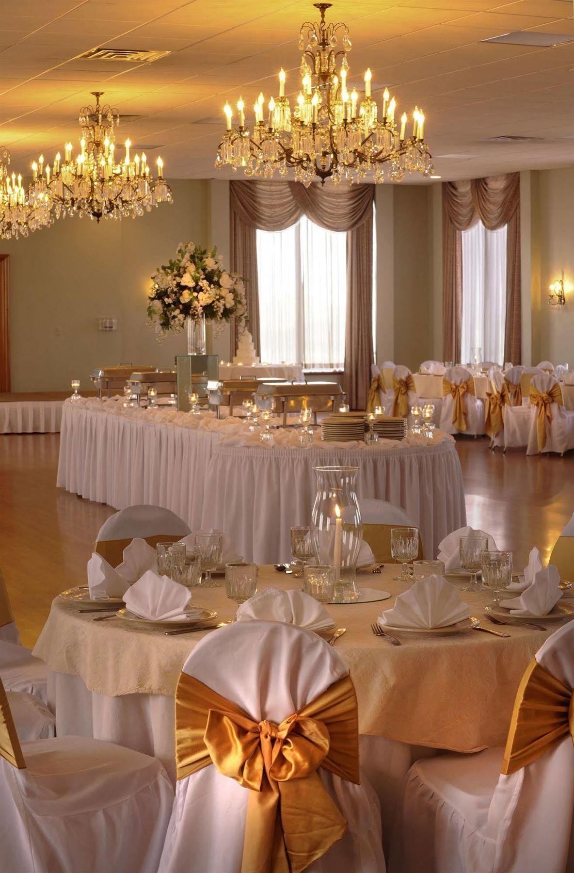 Hotel Sterling 3*
