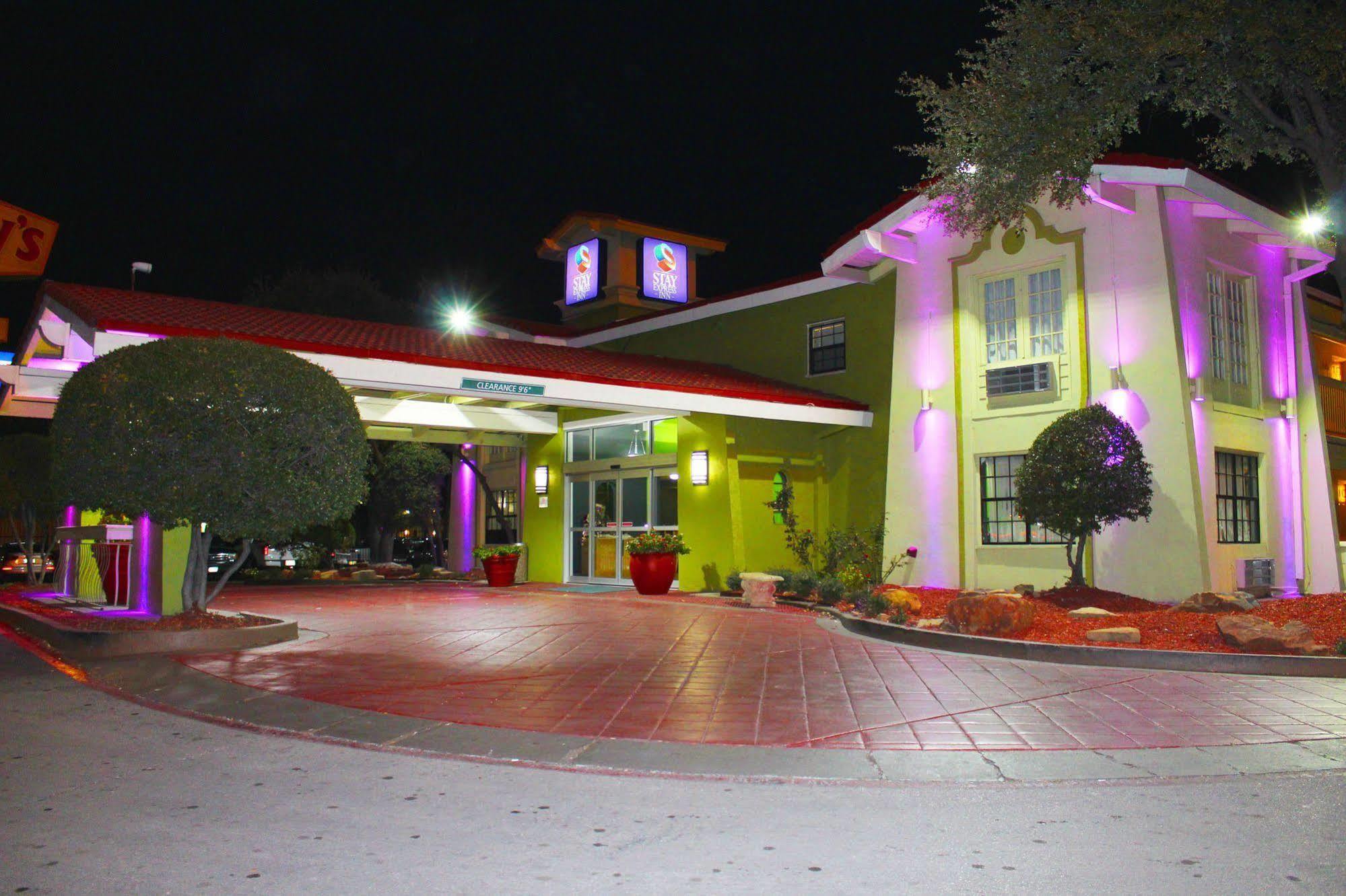 Express - Fair Park / Downtown (adults Only) Motel