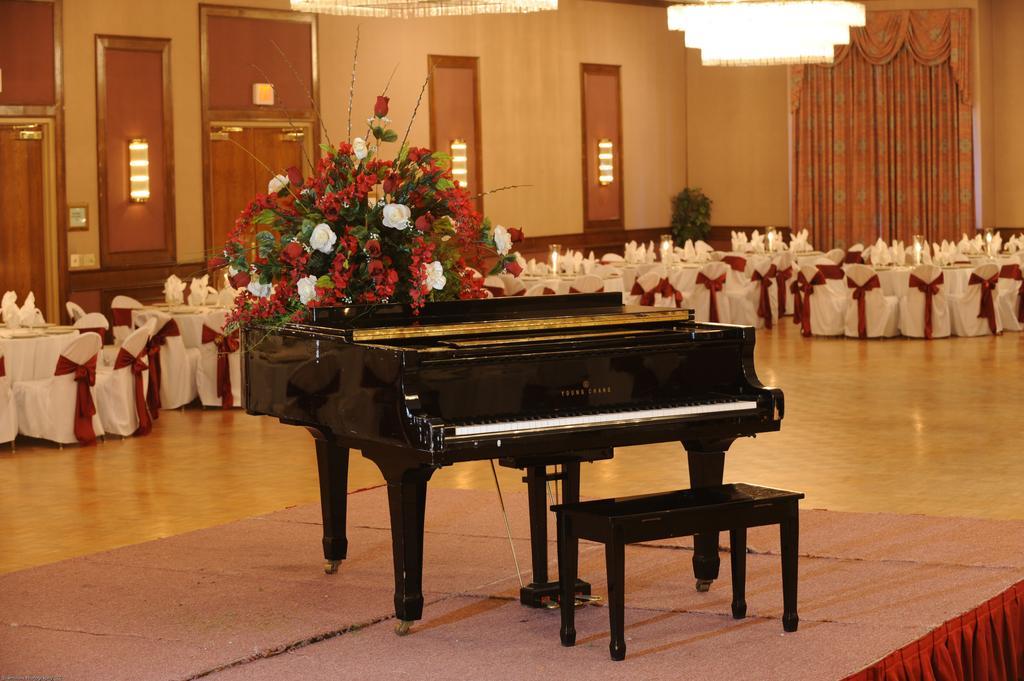 Sterling Hotel 3*