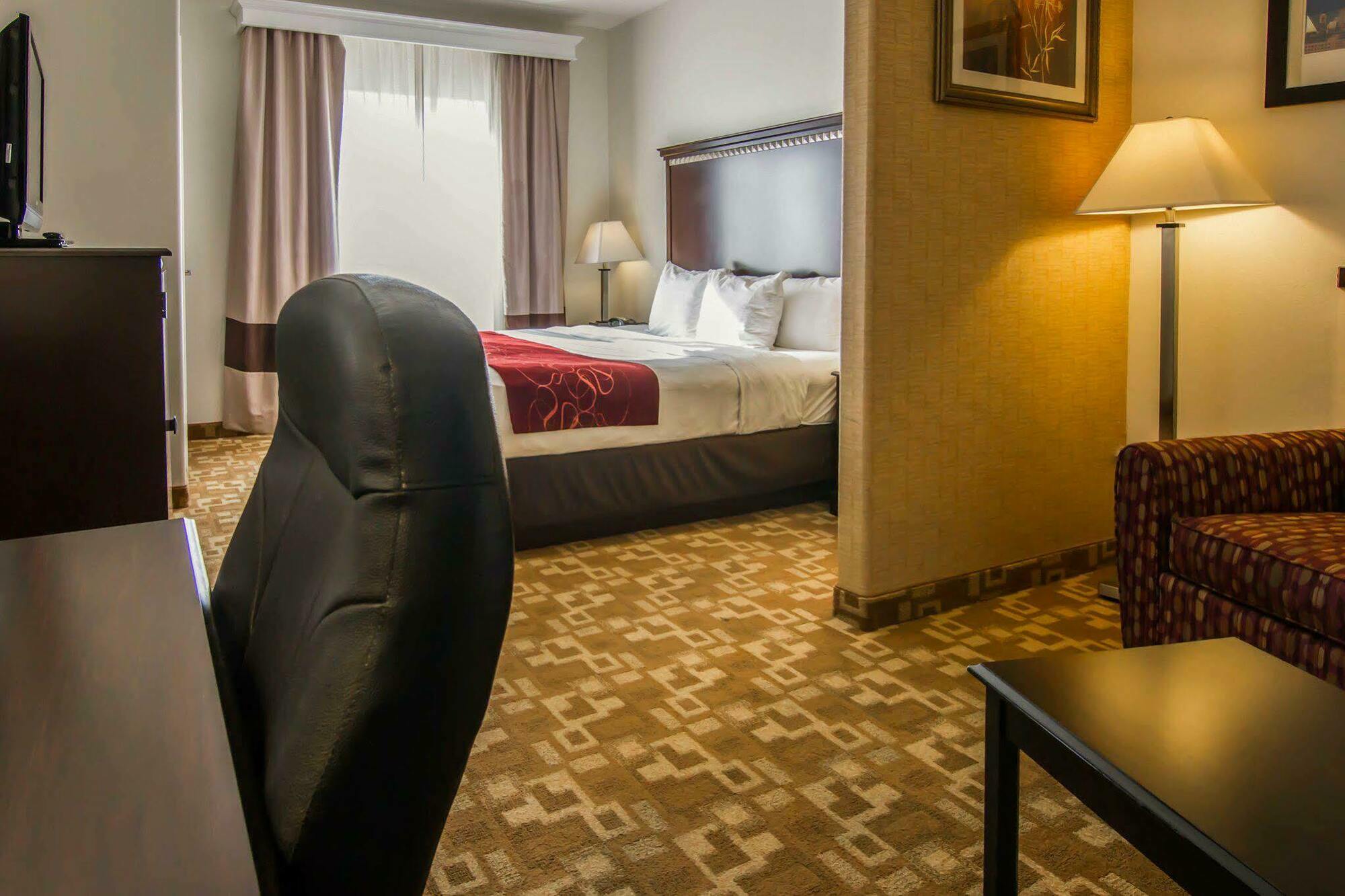 Comfort West - Cockrell Hill Hotel Dallas