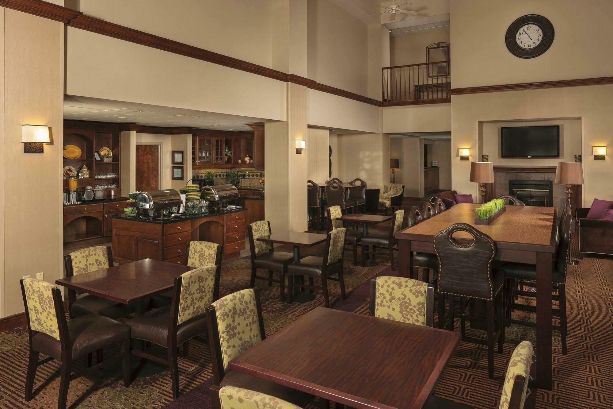 Hotel Homewood By Hilton Market Center Dallas