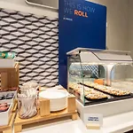Holiday Inn Express & Suites - Dallas Market Center By Ihg