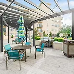 1Br Executive Suite With Pool, Gym & Fast Wi-Fi By Envitae