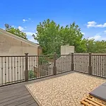 Cjs Cozy Farmhouse 2-Story Uptown Home