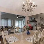Cozy And Comfortable - Your Home Away From Home!