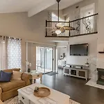 Cozy And Comfortable - Your Home Away From Home!