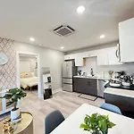 Setai Flat Smart Hub In Central Dallas, Downtown