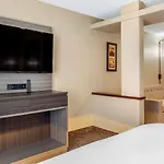 Comfort Inn & Suites North Dallas-Addison