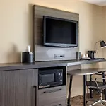 Comfort Inn & Suites North Dallas-Addison