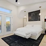 New Luxury 3 Story Townhome In Trinity Groves