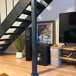 Hifi Sound & Comfort - Uptown Dallas / 2-Story Loft