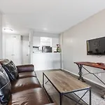Cute Apartment Perfect For Long Term Stays