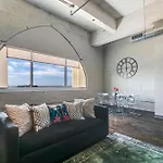 Luxury Downtown Dallas Stay By Amyfinehouse