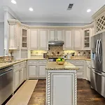 Luxury 4Br Dallas Home With Game Room And Fire Pit