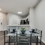 Loft Style 2Br Apt I Dallas City Center I Pool I Gym I Workspace I Pets