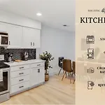 Superior 4Br 2Ba Holiday Home With Hot Tub & Grill