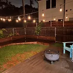 3Br 2 Ba On M-Street!