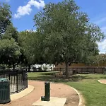 Downtown Dallas Luxe Urban Haven 1Bd Retreat