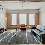 Regal Stays Corporate Apartments - Downtown Dallas