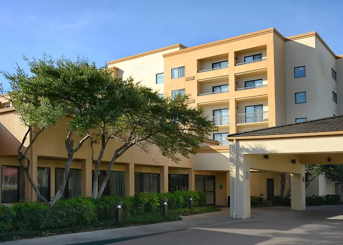 Sonesta Select Dallas Central Expressway