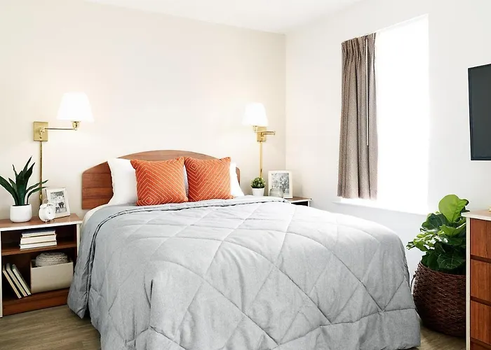 Intown Suites Extended Stay Dallas Tx - Love Field Airport