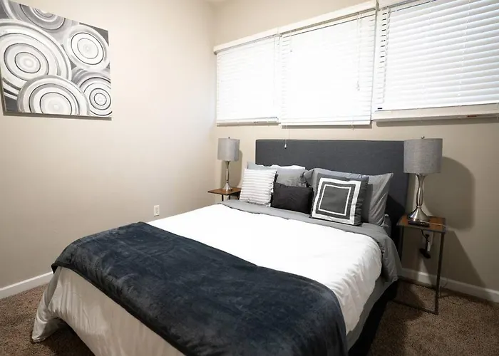 Comfortable 1-Bedroom In The Heart Of Dallas