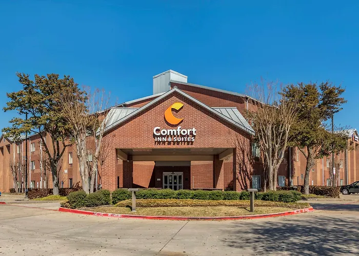 Comfort Inn & Suites North Dallas-Addison