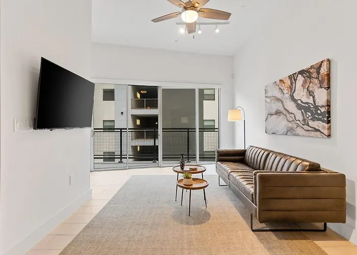 Destination At The Cedars 304