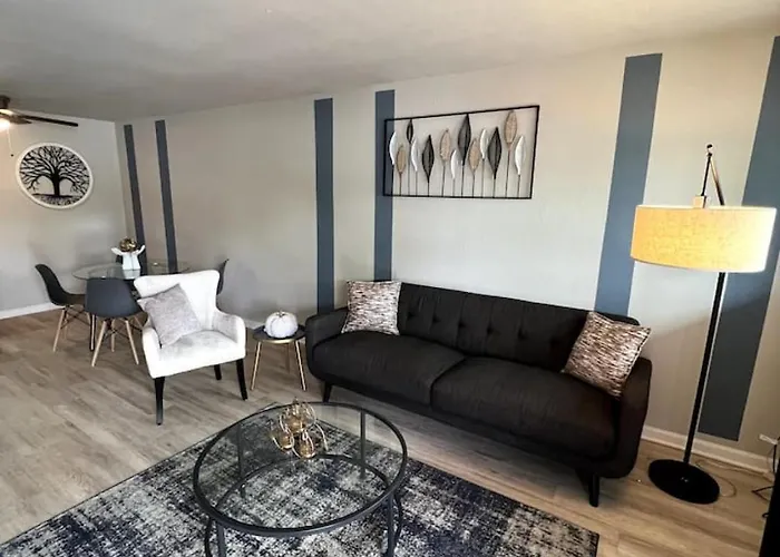 Downtown Dallas Luxe Urban Haven 1Bd Retreat