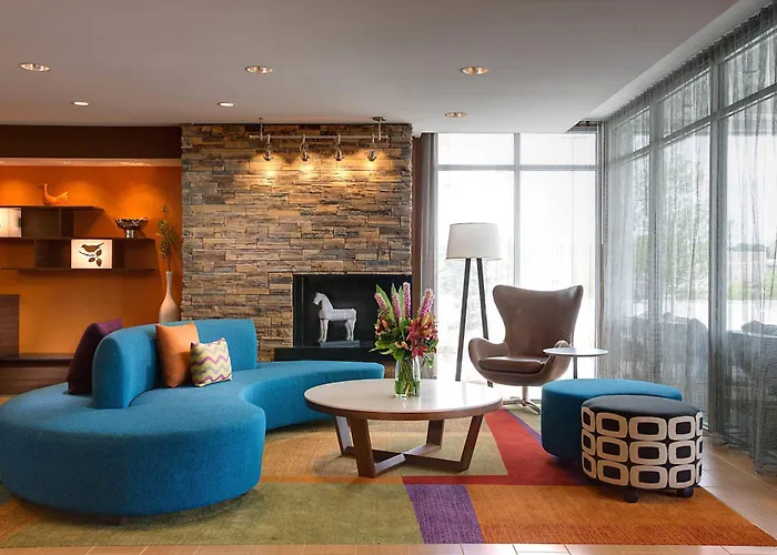 Fairfield Inn & Suites Dallas West / I-30