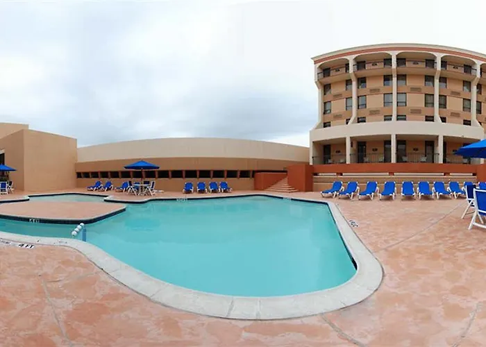 Love Field Hotel & Suites
