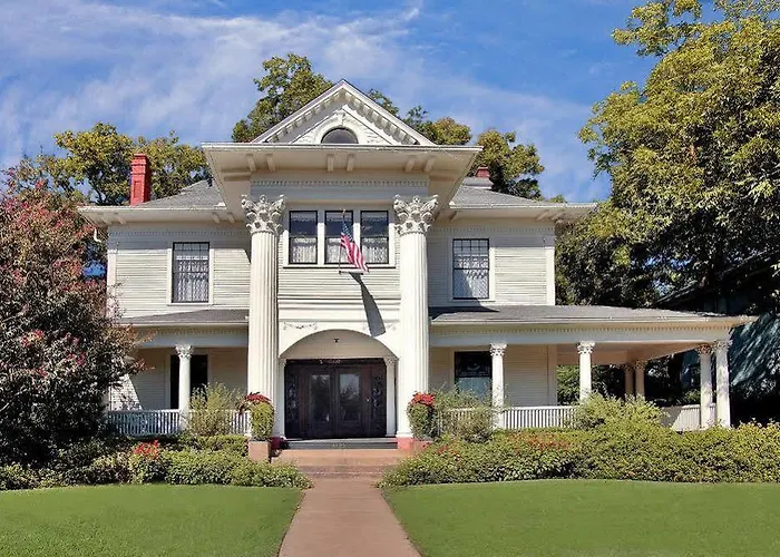 The Corinthian Bed And Breakfast