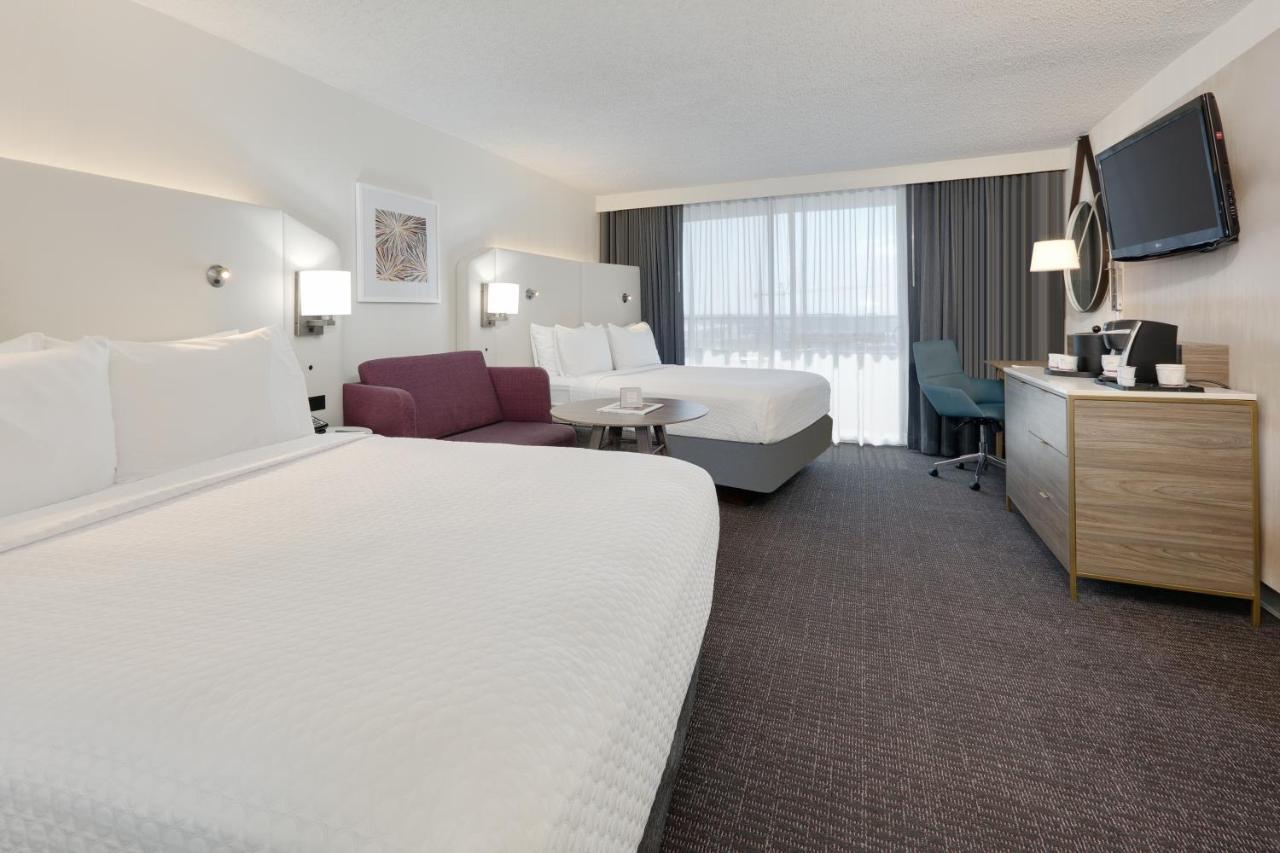 Crowne Plaza Downtown By Ihg Hotel 3*