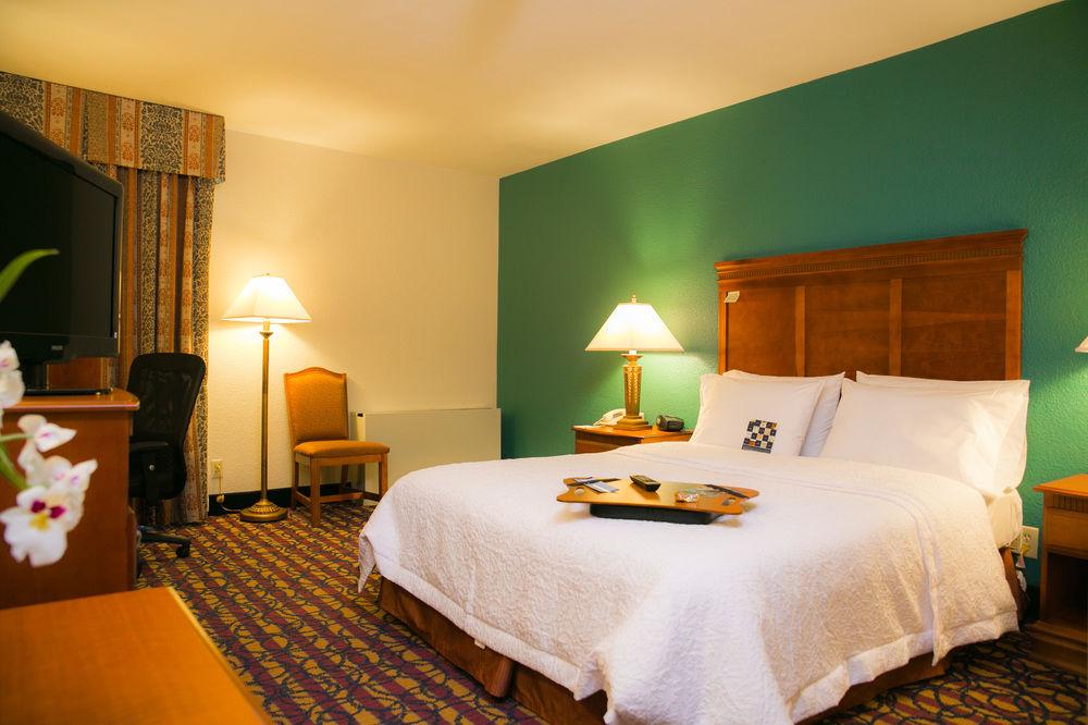 Comfort North Field Airport 4*