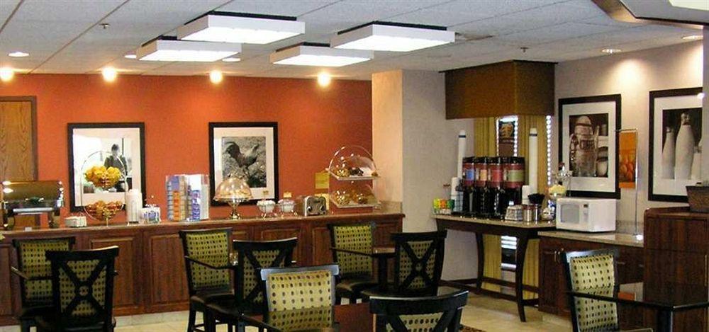 Comfort North Field Airport 4* Dallas