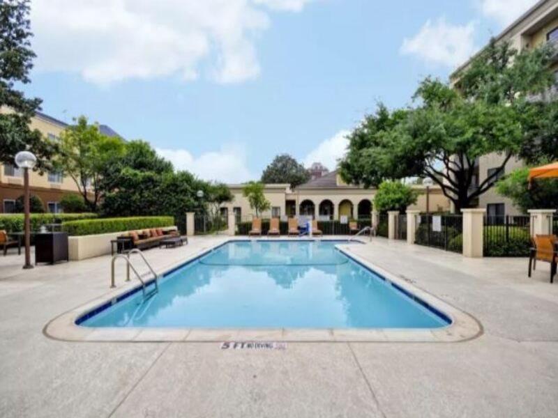 Hotel Courtyard Medical Market Center 3*