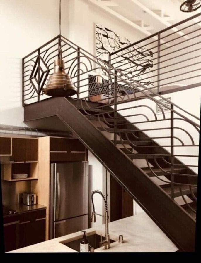 Bishop Arts Apartment