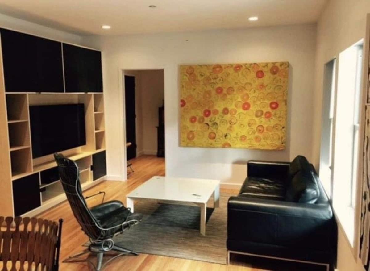 Apartment Bishop Arts