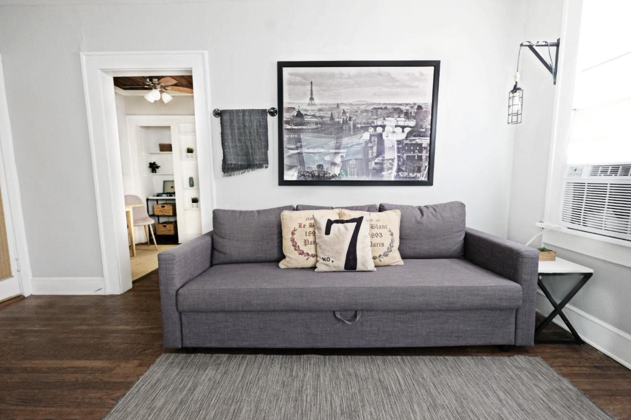 Apartment Urban Convenience Flat