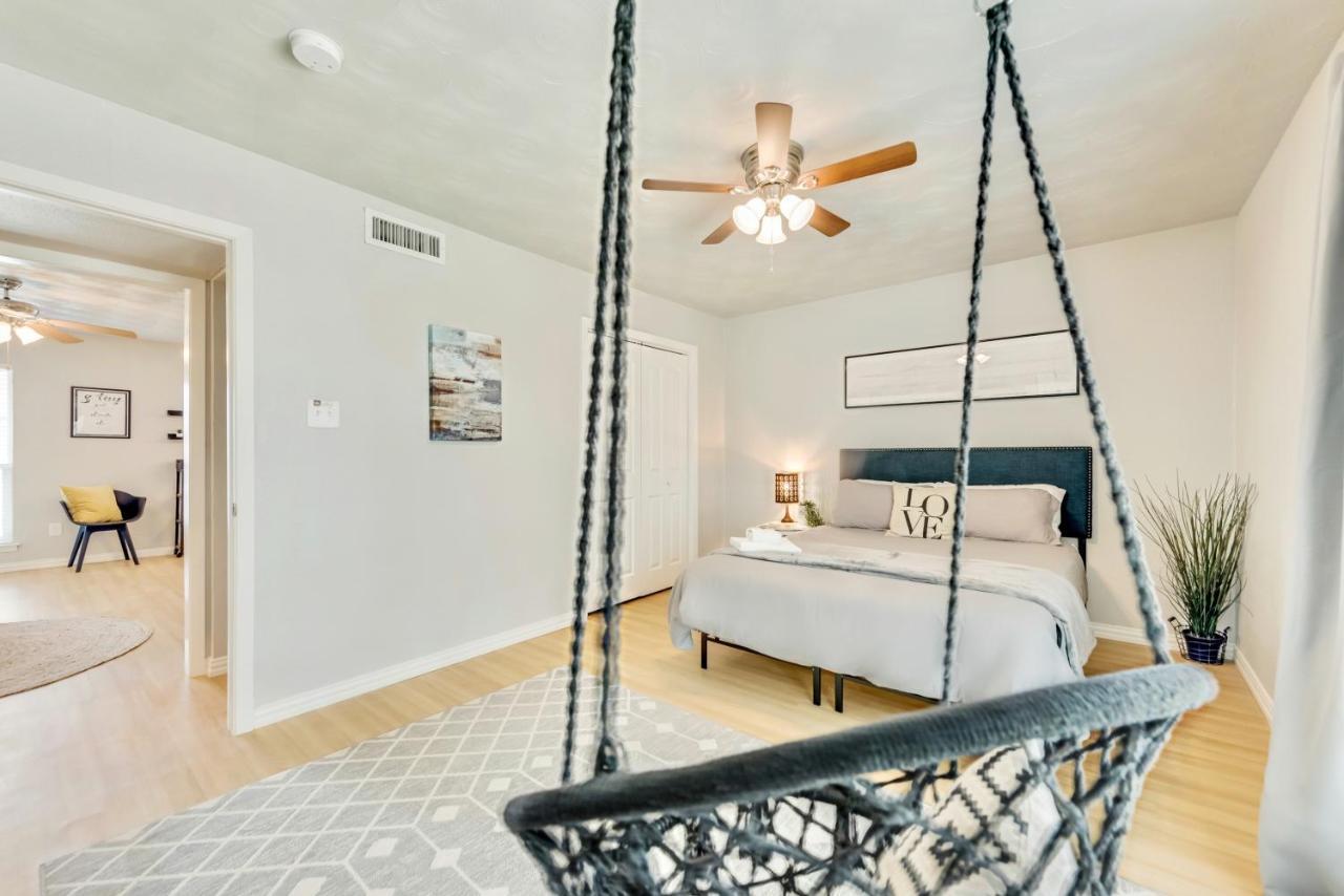 The Vibe And Free Arboretum Tickets Apartment