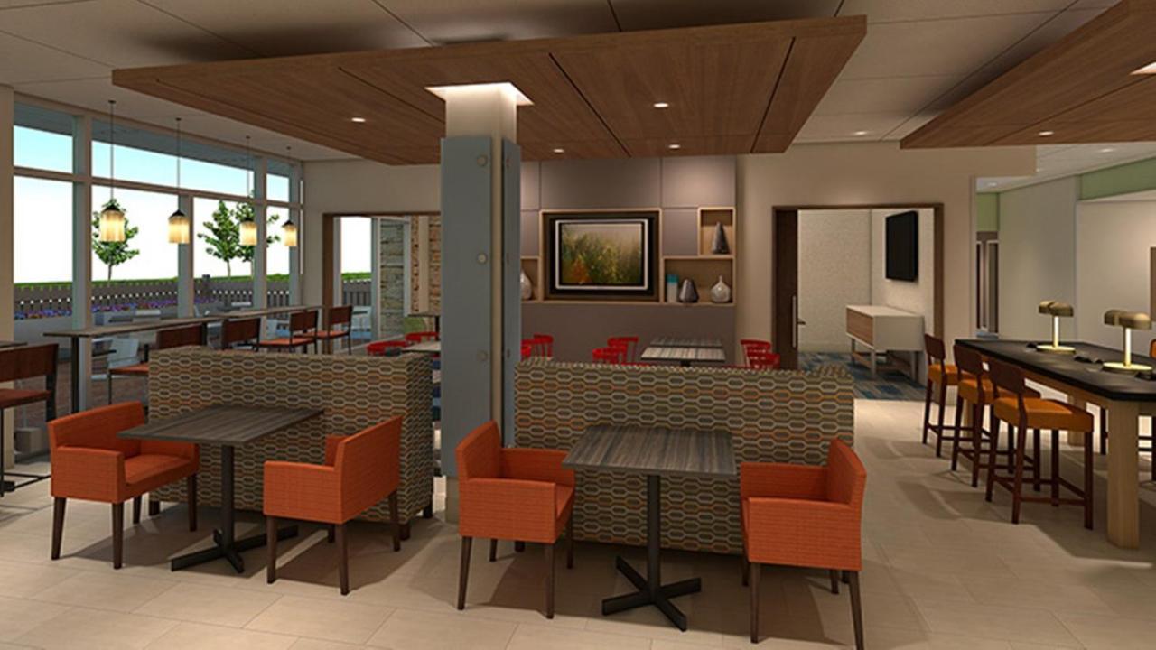 Hotel Express & - Market Center By Ihg