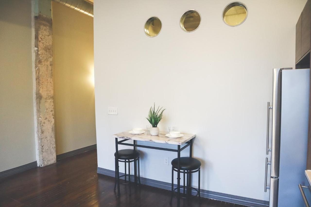 5 Min Walk To Convention Center Apartamento Dallas