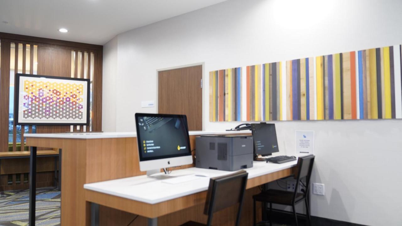 Express & - Market Center By Ihg Hotel 3*