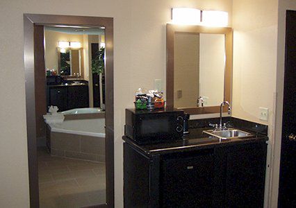 Quality & I-35 E-walnut Hill Hotel 2*