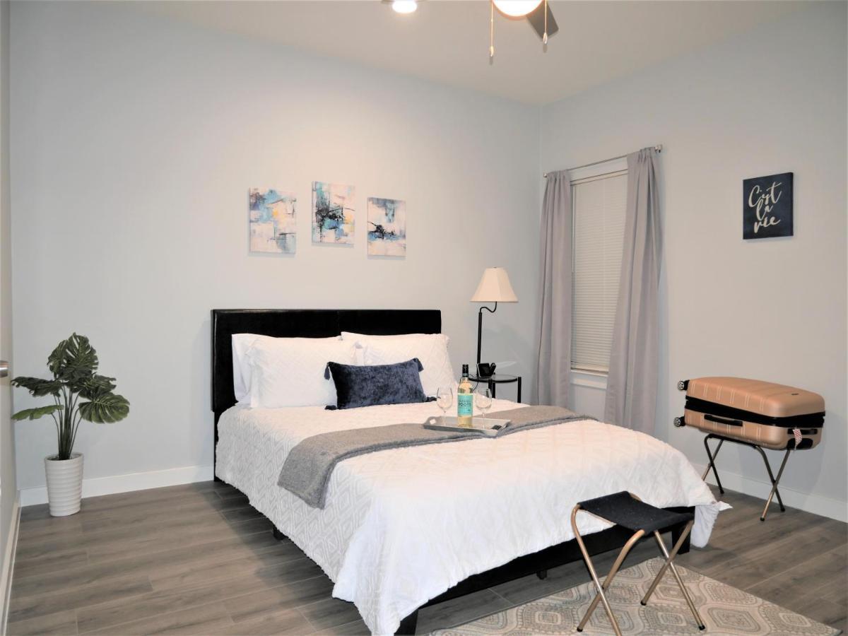 Rare Vibrant Hidden Gem - 2 Mins From Downtown *