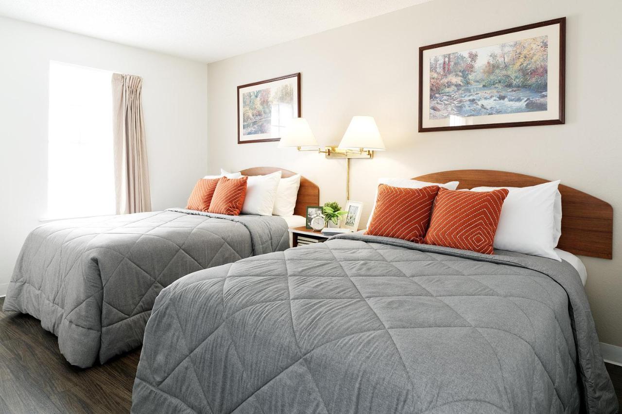 Intown Extended Tx - Field Airport Hotel