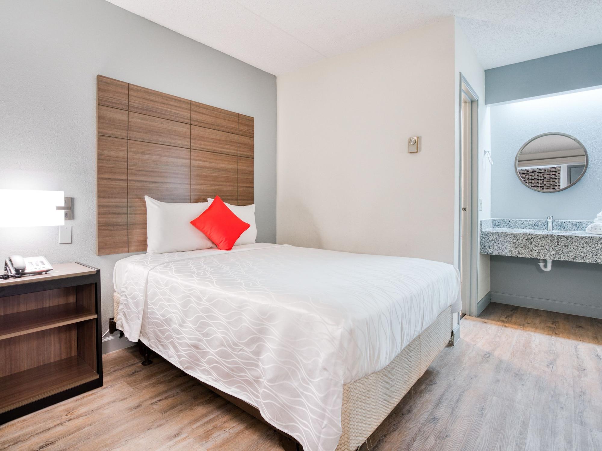 Hotel Field