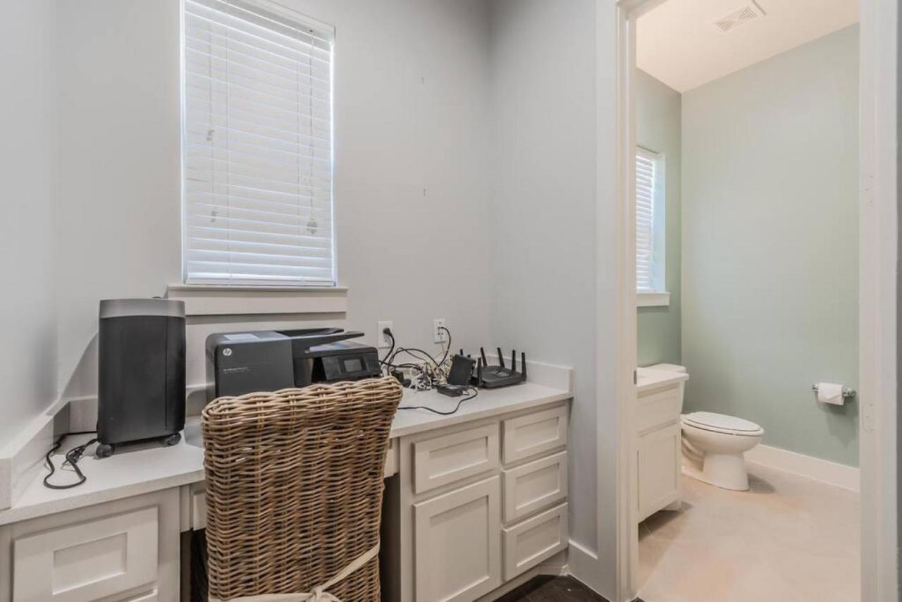 Stunning Townhome Near Uptown Holiday home Dallas